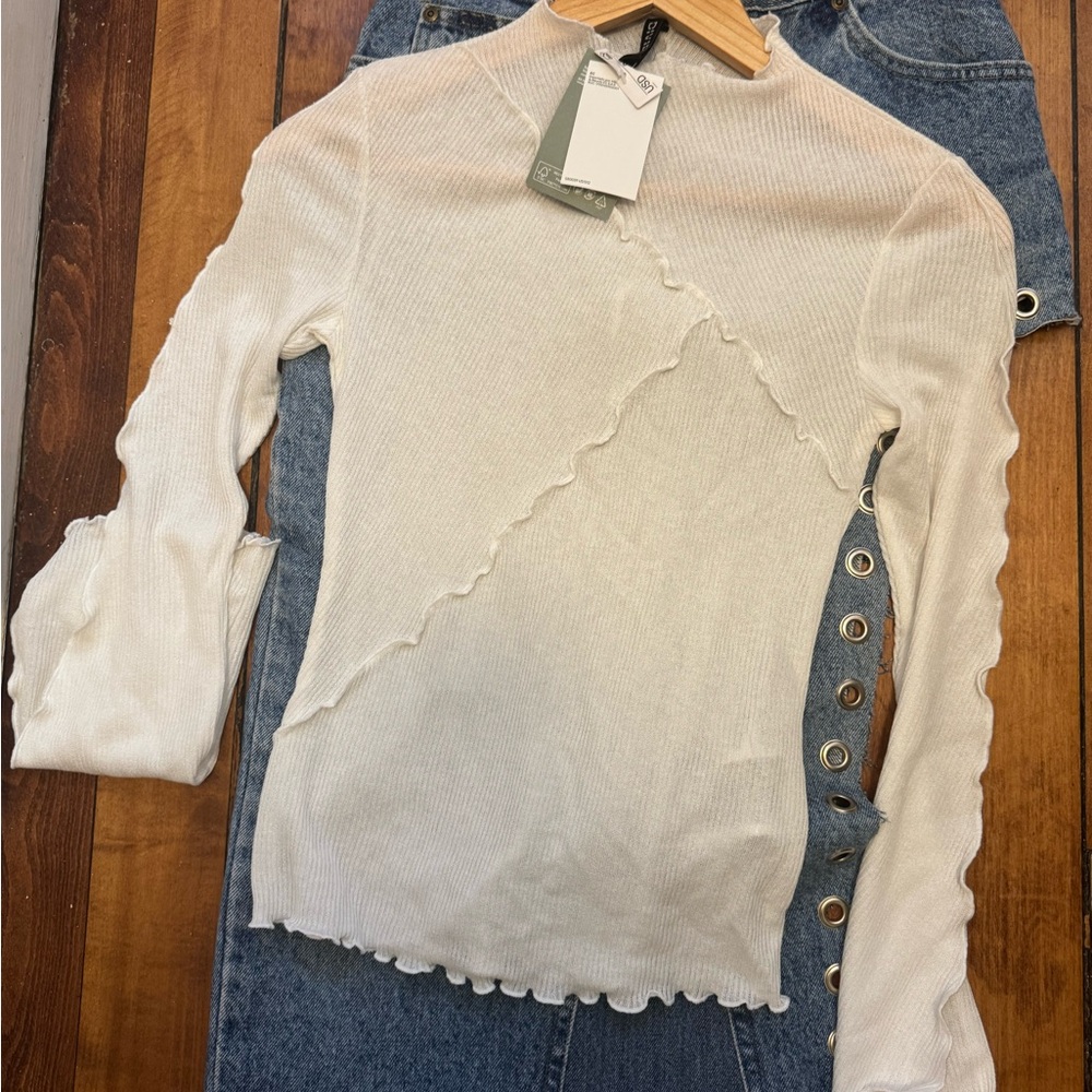 H&M Cream Ribbed Long Sleeve Top